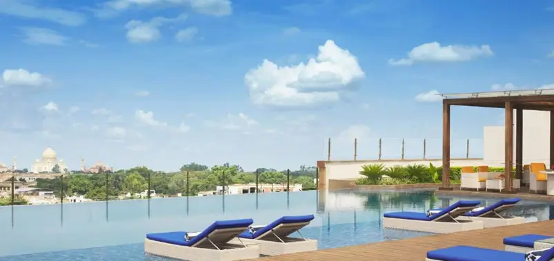 Best Luxury Hotels Near the Taj Mahal